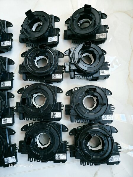 Spira volan 5K0953569B VW Tiguan Touran Sharan Passat B6 B7 Golf EOS Sciroc