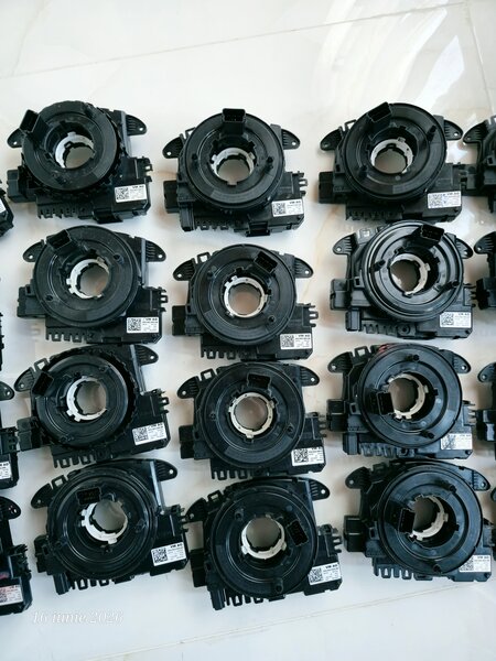 Spira volan 5K0953569B VW Tiguan Touran Sharan Passat B6 B7 Golf EOS Sciroc